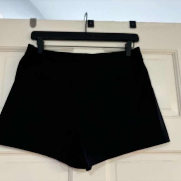Theory Women's Black Shorts. Size 8. Excellent condition! - Picture 7 of 7